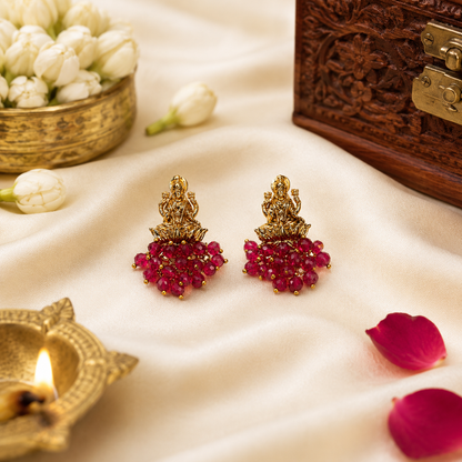 Shriyambari Studs - Red