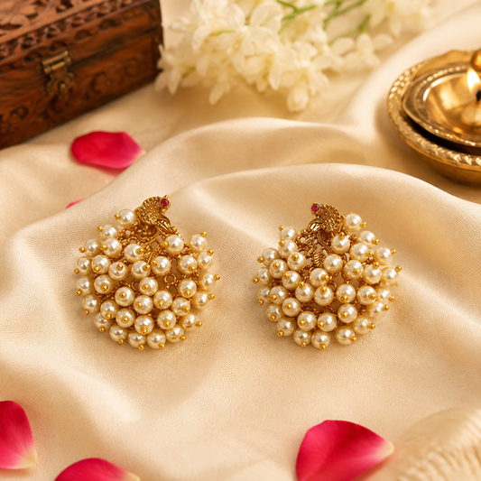 Manikambari Studs - Pearl