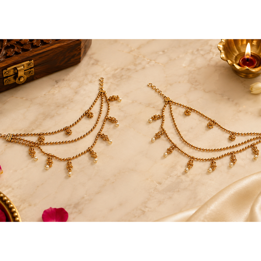 Svarnalata Ear Chain